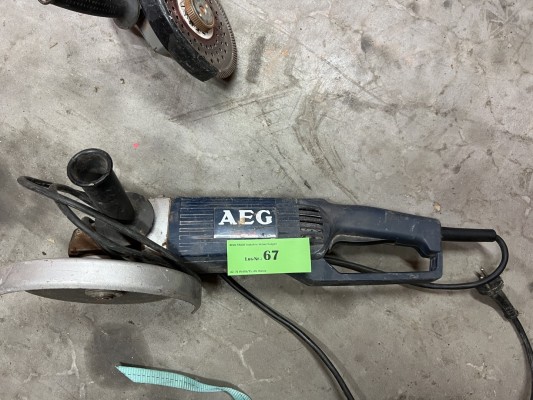 Bild LOS 67 - Winkelschleifer, Fab. AEG Typ WS230, starke Gebrauchsspuren