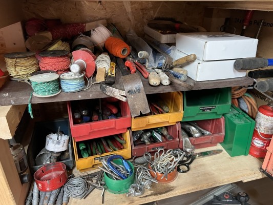 Bild LOS 180 - Posten Handwerkzeug (Zangen, Gabel-Ringschlüsseln, Schraubendreher, Lochsägen, Hammer, Brechstangen, etc.)
